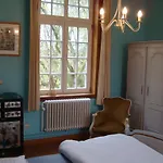 Chateau Bagatelle Alojamento de Acomodação e Pequeno-almoço Frasnes-lez-Anvaing
